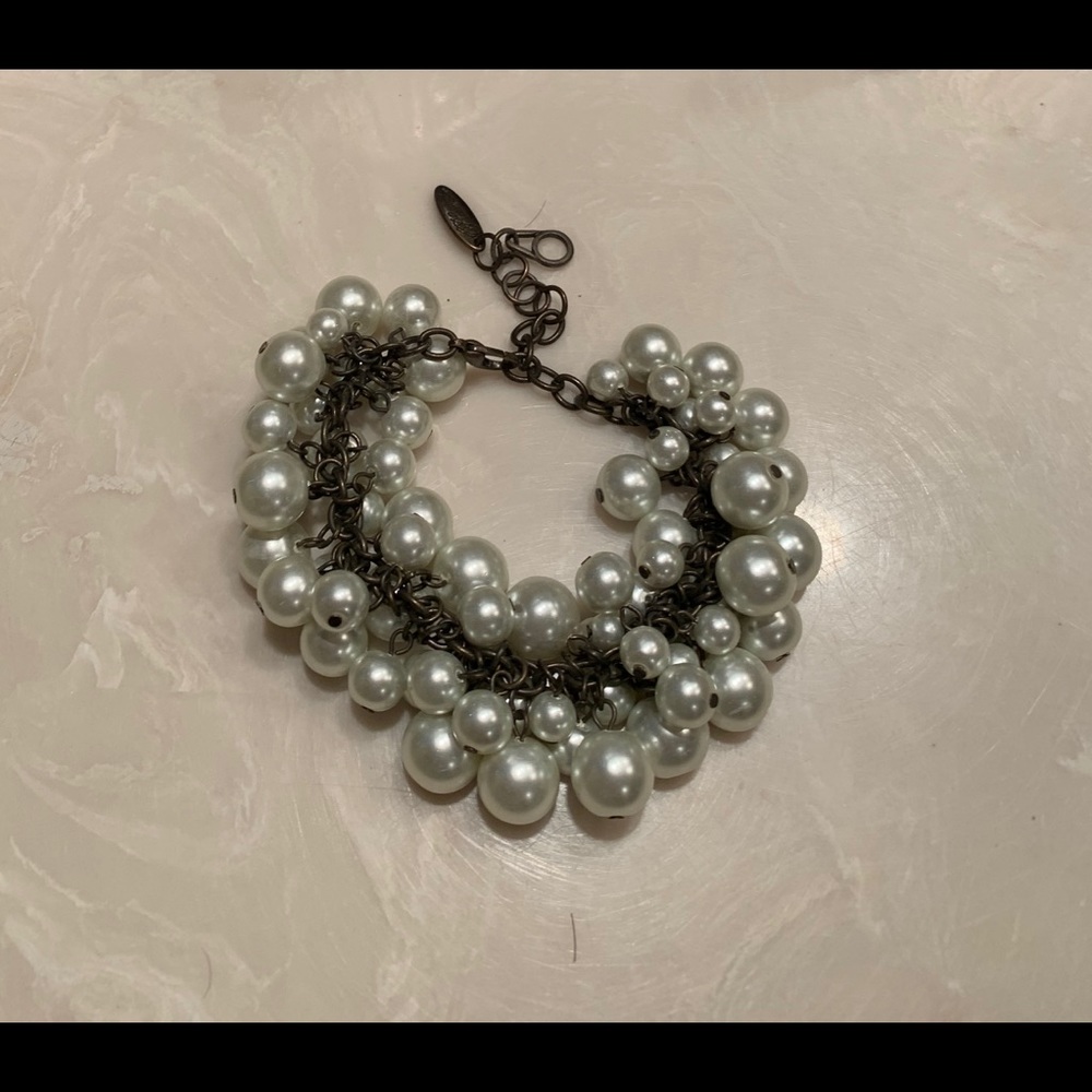 Pearl bracelet